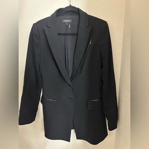 DKNY black fitted blazer size 10